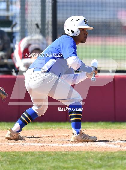 Thumbnail 3 in Bland vs Leonard (Pottsboro Invitational) photogallery.