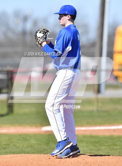 Thumbnail 1 in Bland vs Leonard (Pottsboro Invitational) photogallery.