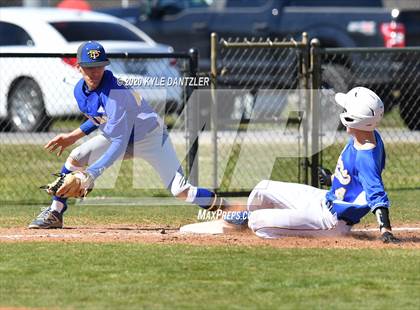 Thumbnail 2 in Bland vs Leonard (Pottsboro Invitational) photogallery.