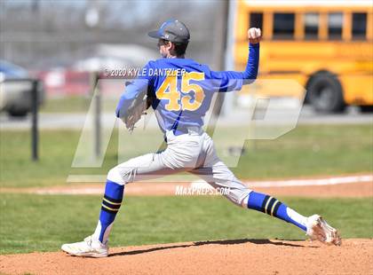 Thumbnail 2 in Bland vs Leonard (Pottsboro Invitational) photogallery.