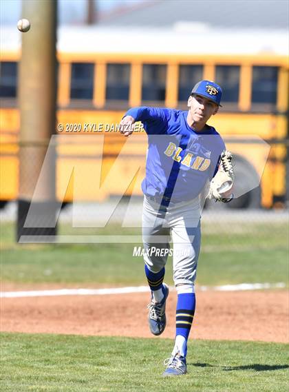 Thumbnail 3 in Bland vs Leonard (Pottsboro Invitational) photogallery.