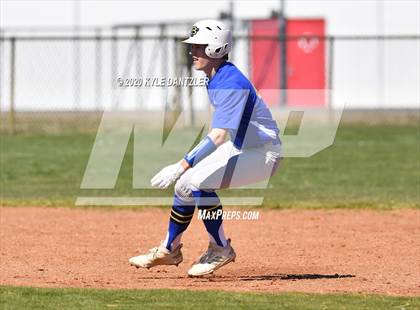 Thumbnail 2 in Bland vs Leonard (Pottsboro Invitational) photogallery.
