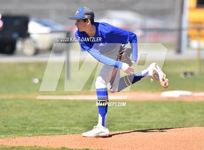 Thumbnail 3 in Bland vs Leonard (Pottsboro Invitational) photogallery.