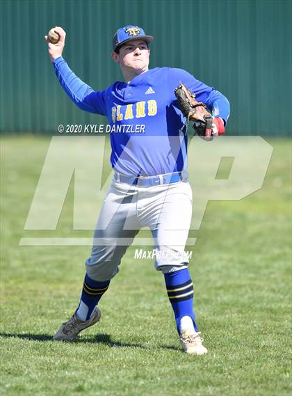 Thumbnail 2 in Bland vs Leonard (Pottsboro Invitational) photogallery.