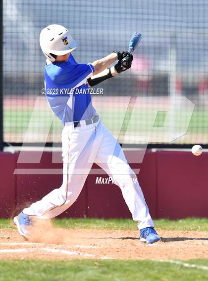 Thumbnail 1 in Bland vs Leonard (Pottsboro Invitational) photogallery.