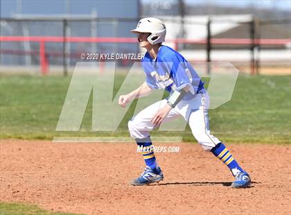 Thumbnail 3 in Bland vs Leonard (Pottsboro Invitational) photogallery.