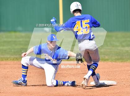 Thumbnail 3 in Bland vs Leonard (Pottsboro Invitational) photogallery.