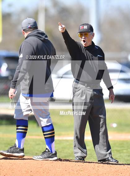 Thumbnail 3 in Bland vs Leonard (Pottsboro Invitational) photogallery.