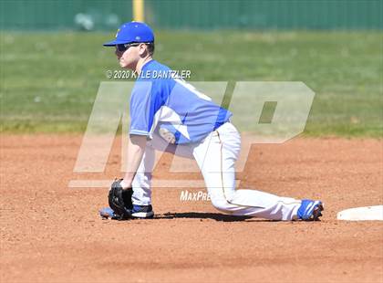 Thumbnail 2 in Bland vs Leonard (Pottsboro Invitational) photogallery.