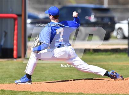Thumbnail 2 in Bland vs Leonard (Pottsboro Invitational) photogallery.