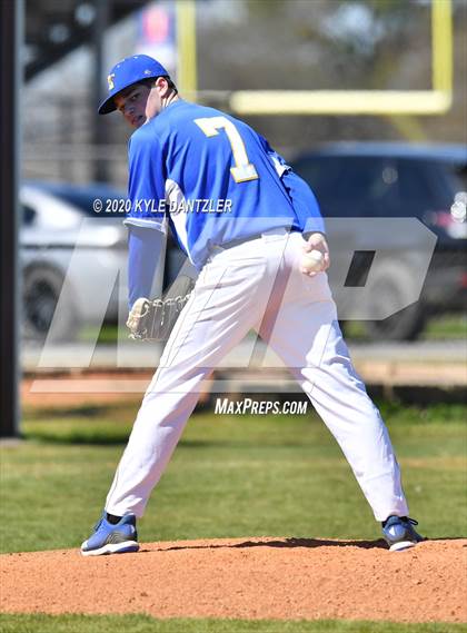 Thumbnail 2 in Bland vs Leonard (Pottsboro Invitational) photogallery.