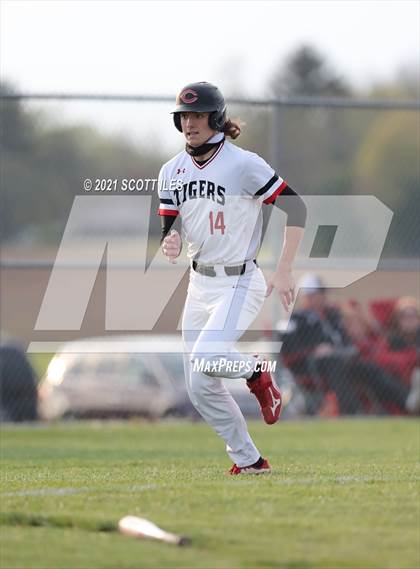 Thumbnail 1 in Amanda-Clearcreek vs Circleville photogallery.