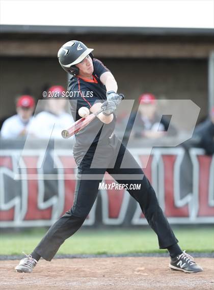 Thumbnail 3 in Amanda-Clearcreek vs Circleville photogallery.