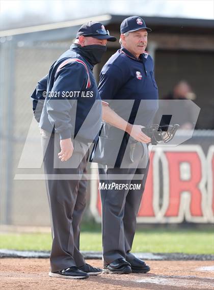 Thumbnail 3 in Amanda-Clearcreek vs Circleville photogallery.