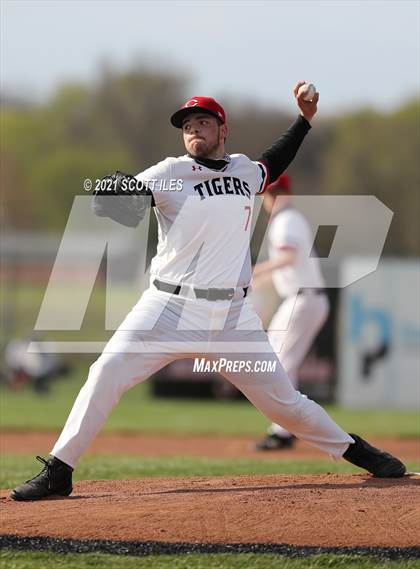 Thumbnail 1 in Amanda-Clearcreek vs Circleville photogallery.