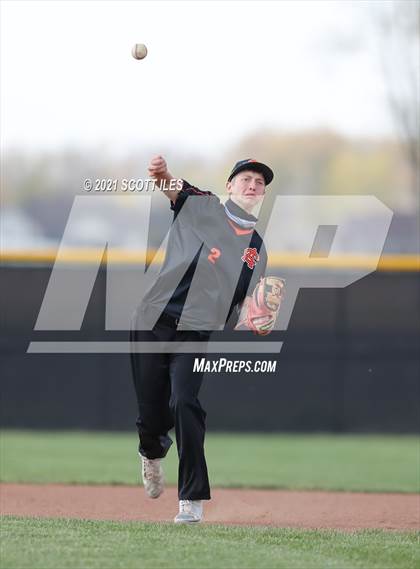 Thumbnail 1 in Amanda-Clearcreek vs Circleville photogallery.