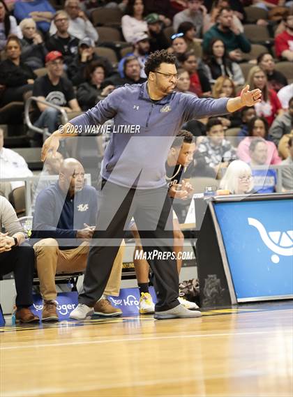 Thumbnail 2 in Lloyd Memorial vs Newport (2023 9th Region Boys Basketball Tournament) photogallery.