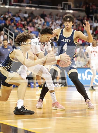Thumbnail 2 in Lloyd Memorial vs Newport (2023 9th Region Boys Basketball Tournament) photogallery.