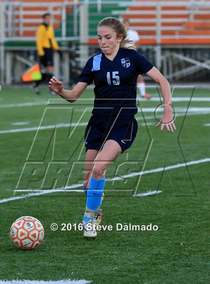 Thumbnail 2 in Mt. Carmel vs. Northshore (LHSAA D1 Regional Playoff) photogallery.