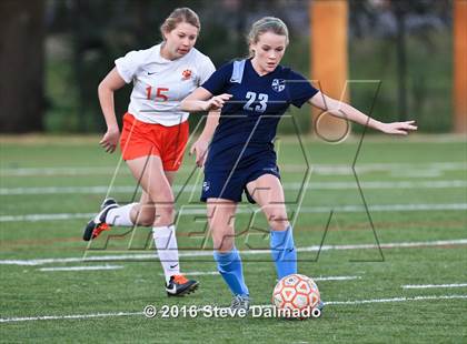 Thumbnail 1 in Mt. Carmel vs. Northshore (LHSAA D1 Regional Playoff) photogallery.