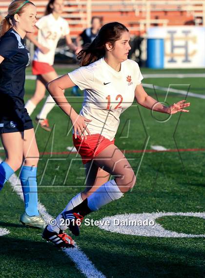 Thumbnail 2 in Mt. Carmel vs. Northshore (LHSAA D1 Regional Playoff) photogallery.