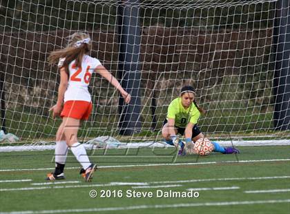 Thumbnail 2 in Mt. Carmel vs. Northshore (LHSAA D1 Regional Playoff) photogallery.