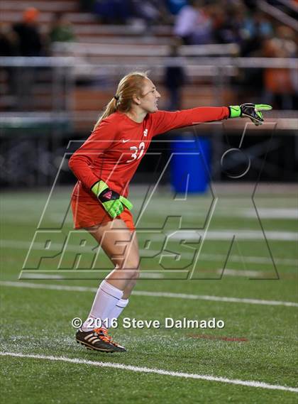 Thumbnail 2 in Mt. Carmel vs. Northshore (LHSAA D1 Regional Playoff) photogallery.