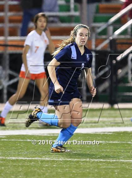 Thumbnail 3 in Mt. Carmel vs. Northshore (LHSAA D1 Regional Playoff) photogallery.
