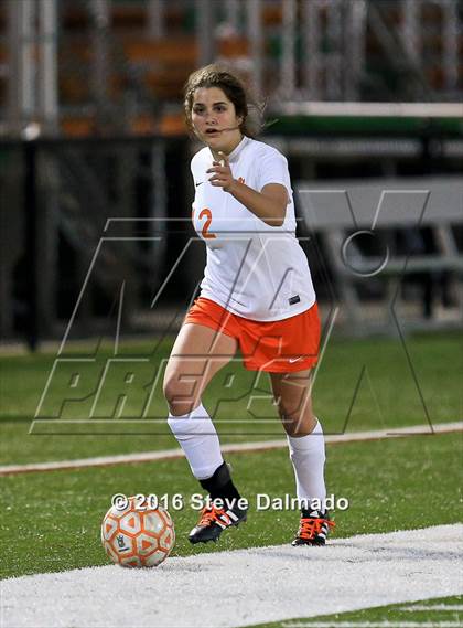 Thumbnail 1 in Mt. Carmel vs. Northshore (LHSAA D1 Regional Playoff) photogallery.