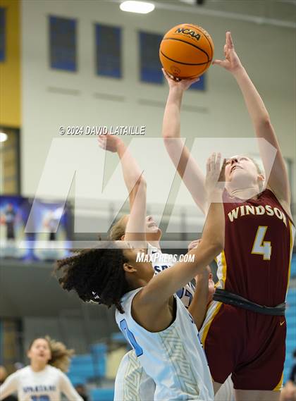 Thumbnail 1 in Windsor @ Greeley West photogallery.