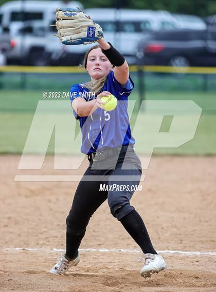 Thumbnail 1 in Charles City vs West Liberty (Rick Doran Classic) photogallery.