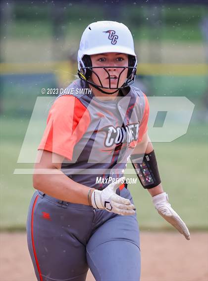 Thumbnail 3 in Charles City vs West Liberty (Rick Doran Classic) photogallery.