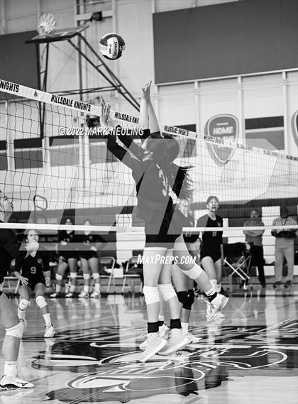 Thumbnail 3 in Design Tech vs. Westmoor (Peninsula Classic Tournament) photogallery.