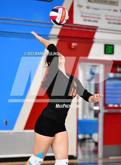 Thumbnail 3 in Design Tech vs. Westmoor (Peninsula Classic Tournament) photogallery.