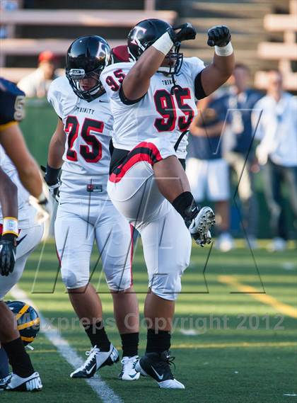 Thumbnail 2 in Trinity vs Bellevue photogallery.
