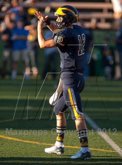 Thumbnail 2 in Trinity vs Bellevue photogallery.