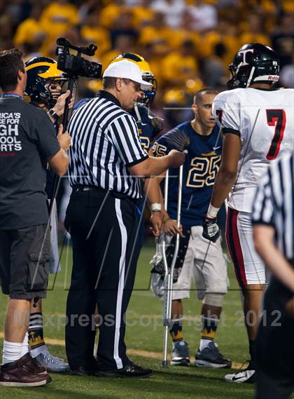 Thumbnail 2 in Trinity vs Bellevue photogallery.