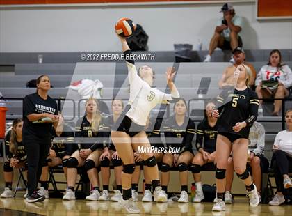 Thumbnail 3 in Henrietta vs. Lindsay (Nocona Tournament) photogallery.
