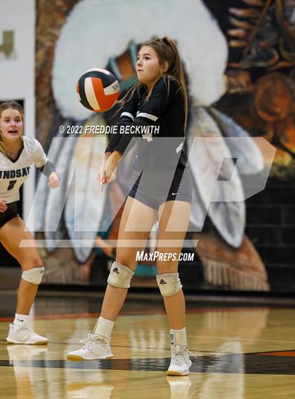 Thumbnail 2 in Henrietta vs. Lindsay (Nocona Tournament) photogallery.