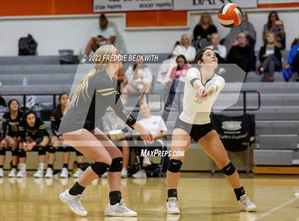 Thumbnail 1 in Henrietta vs. Lindsay (Nocona Tournament) photogallery.
