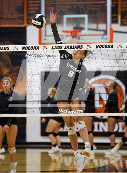 Thumbnail 3 in Henrietta vs. Lindsay (Nocona Tournament) photogallery.
