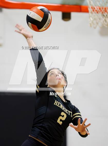 Thumbnail 3 in Henrietta vs. Lindsay (Nocona Tournament) photogallery.