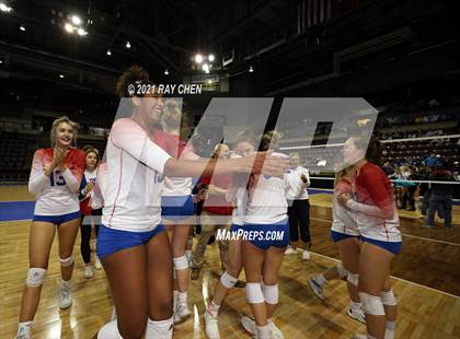 Thumbnail 3 in Cherry Creek vs. Grandview (CHSAA 5A State Championship) photogallery.