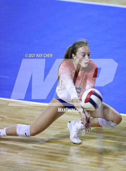 Thumbnail 3 in Cherry Creek vs. Grandview (CHSAA 5A State Championship) photogallery.