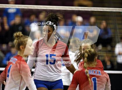 Thumbnail 3 in Cherry Creek vs. Grandview (CHSAA 5A State Championship) photogallery.