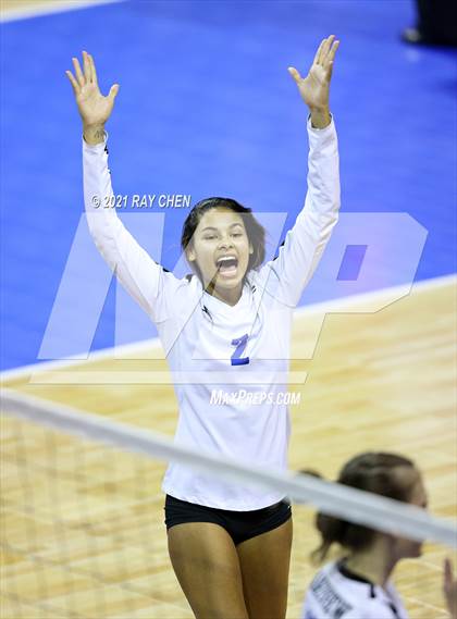 Thumbnail 3 in Cherry Creek vs. Grandview (CHSAA 5A State Championship) photogallery.