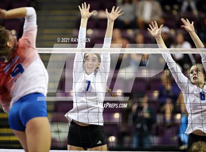 Thumbnail 3 in Cherry Creek vs. Grandview (CHSAA 5A State Championship) photogallery.