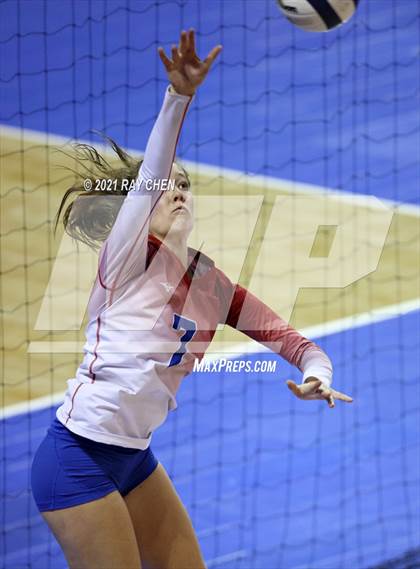 Thumbnail 1 in Cherry Creek vs. Grandview (CHSAA 5A State Championship) photogallery.