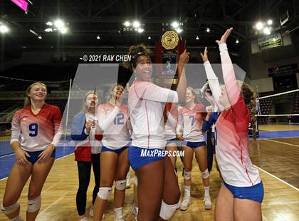 Thumbnail 2 in Cherry Creek vs. Grandview (CHSAA 5A State Championship) photogallery.