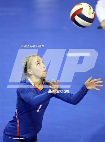 Thumbnail 3 in Cherry Creek vs. Grandview (CHSAA 5A State Championship) photogallery.